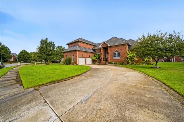 1824 Lancing Crest LN, Chesapeake, VA 23323