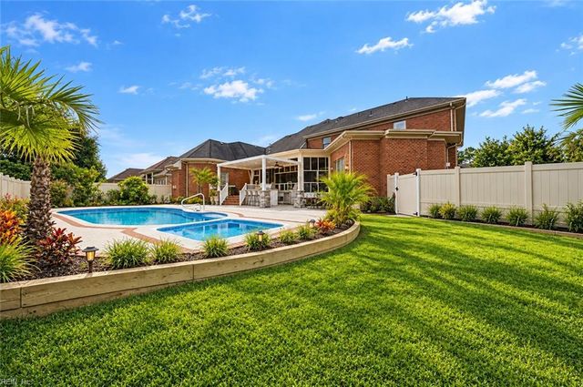 1824 Lancing Crest LN, Chesapeake, VA 23323