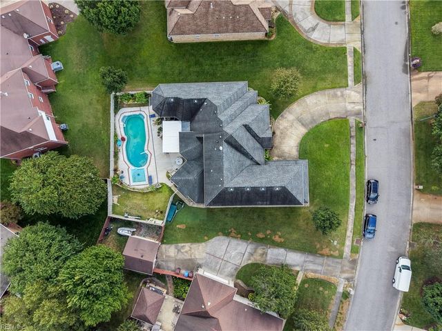 1824 Lancing Crest LN, Chesapeake, VA 23323