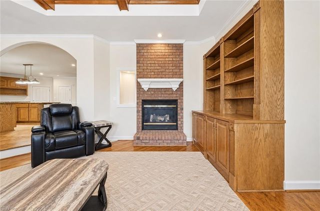1824 Lancing Crest LN, Chesapeake, VA 23323