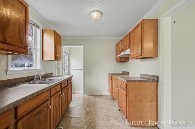 3532 Lowden Street, Kalamazoo City, MI 49008