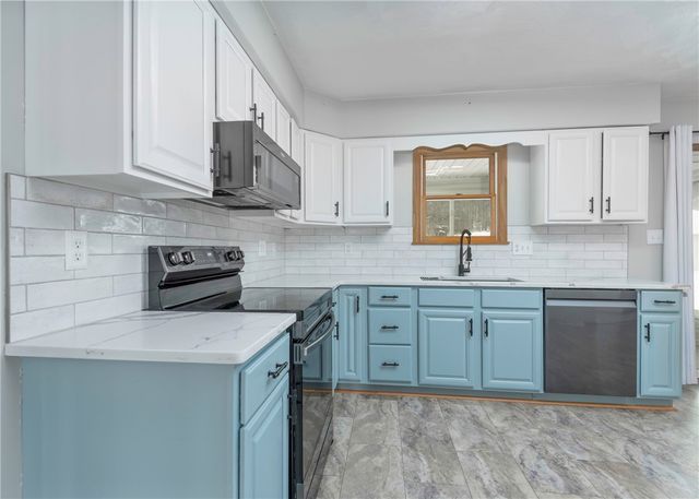 50 Prosperity St, Carroll Twp, PA 15063