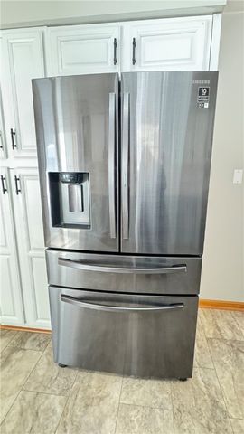 50 Prosperity St, Carroll Twp, PA 15063