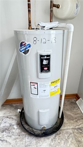 50 Prosperity St, Carroll Twp, PA 15063