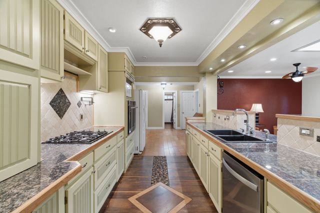 611 Magnolia Street, Denton, TX 76201