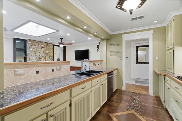 611 Magnolia Street, Denton, TX 76201