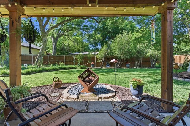 611 Magnolia Street, Denton, TX 76201