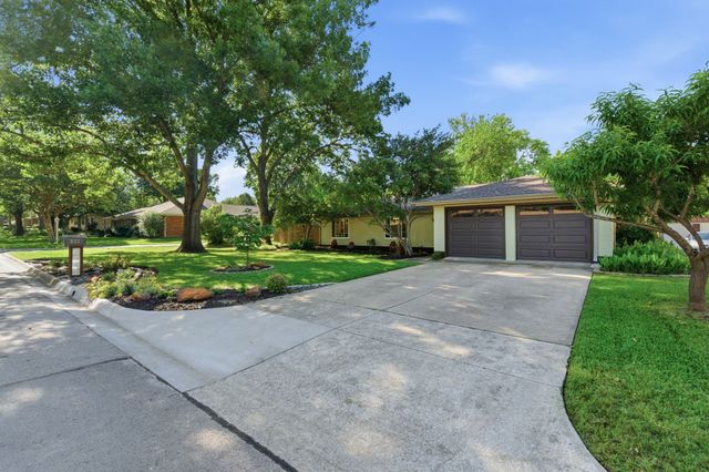 611 Magnolia Street, Denton, TX 76201