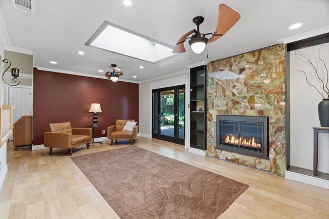 611 Magnolia Street, Denton, TX 76201