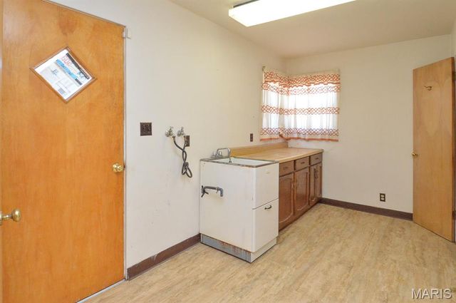 1413 N 2nd Street, Belleville, IL 62226