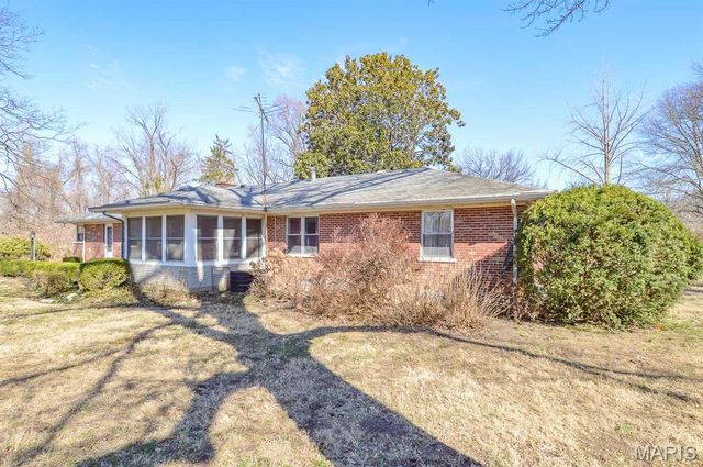 1413 N 2nd Street, Belleville, IL 62226