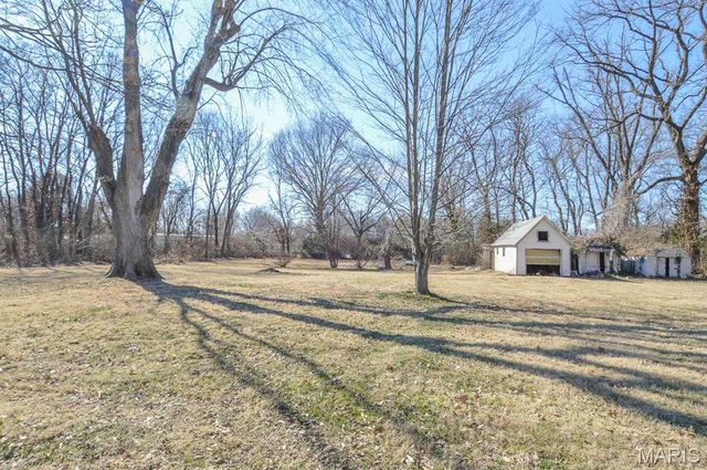 1413 N 2nd Street, Belleville, IL 62226
