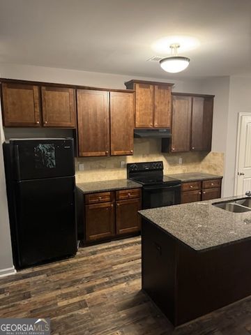 1900 Old Dogwood, Jonesboro, GA 30238