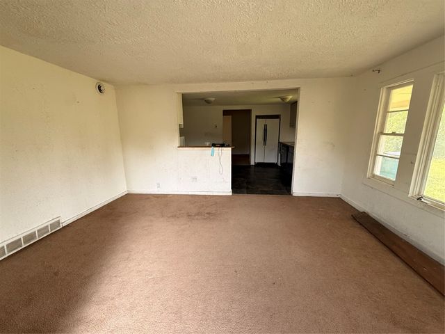 303 S Station Street, Mingo, IA 50168