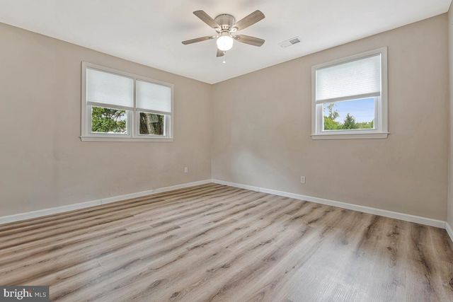 8530 LINWOOD DR, Ellicott City, MD 21043