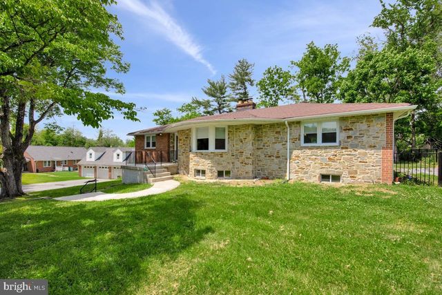 8530 LINWOOD DR, Ellicott City, MD 21043