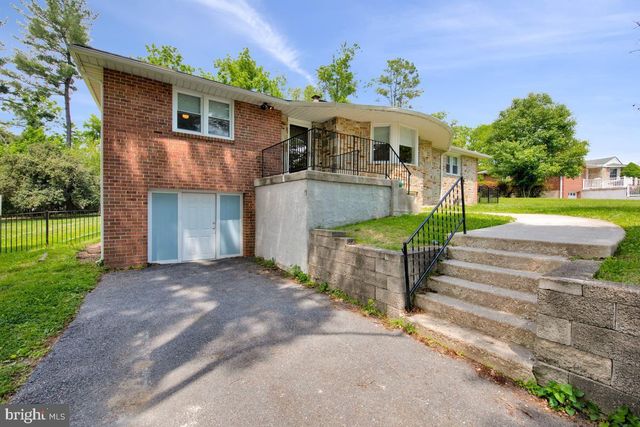 8530 LINWOOD DR, Ellicott City, MD 21043