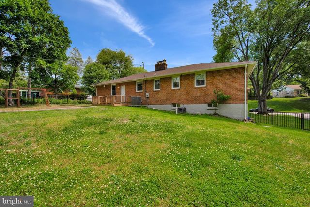 8530 LINWOOD DR, Ellicott City, MD 21043
