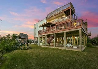 1434 8th Street, Dickinson, TX 77539