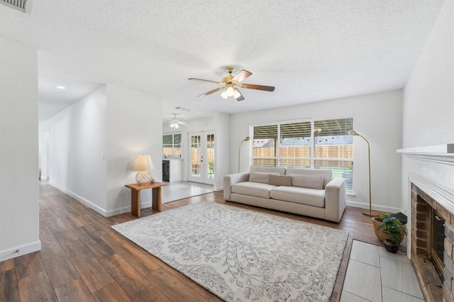 9211 Wandsworth Drive, Spring, TX 77379