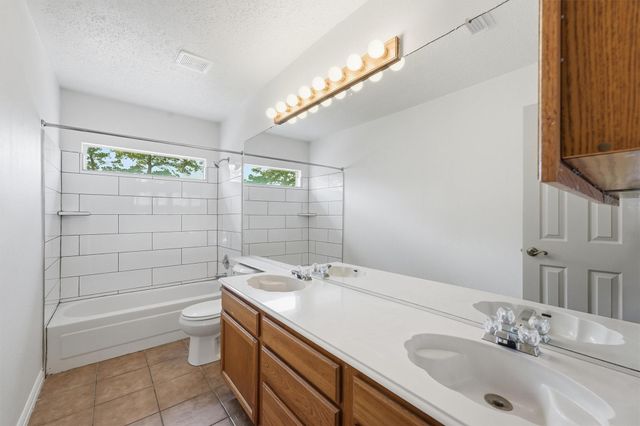 9211 Wandsworth Drive, Spring, TX 77379