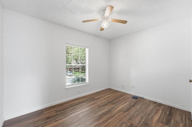 9211 Wandsworth Drive, Spring, TX 77379