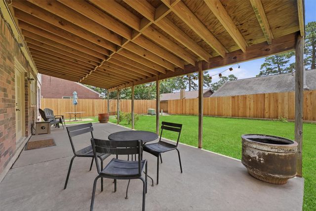 9211 Wandsworth Drive, Spring, TX 77379