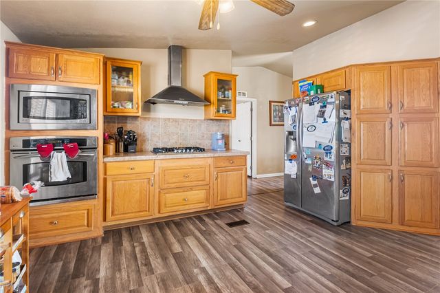 7033 W Zuni Drive, Golden Valley, AZ 86413