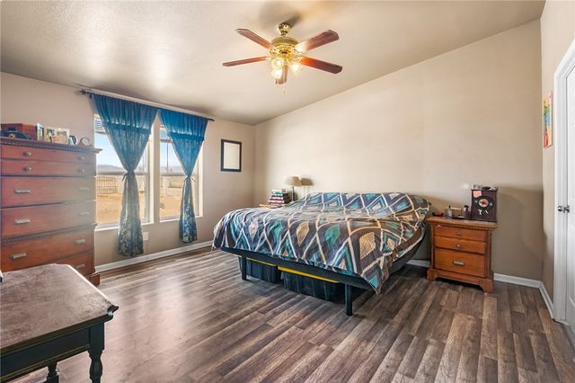 7033 W Zuni Drive, Golden Valley, AZ 86413