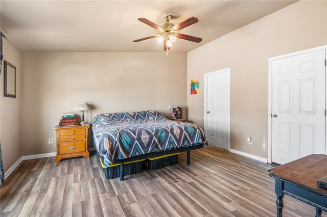 7033 W Zuni Drive, Golden Valley, AZ 86413