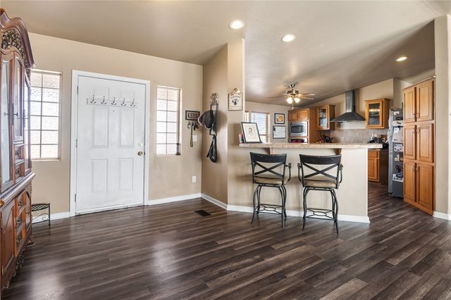 7033 W Zuni Drive, Golden Valley, AZ 86413