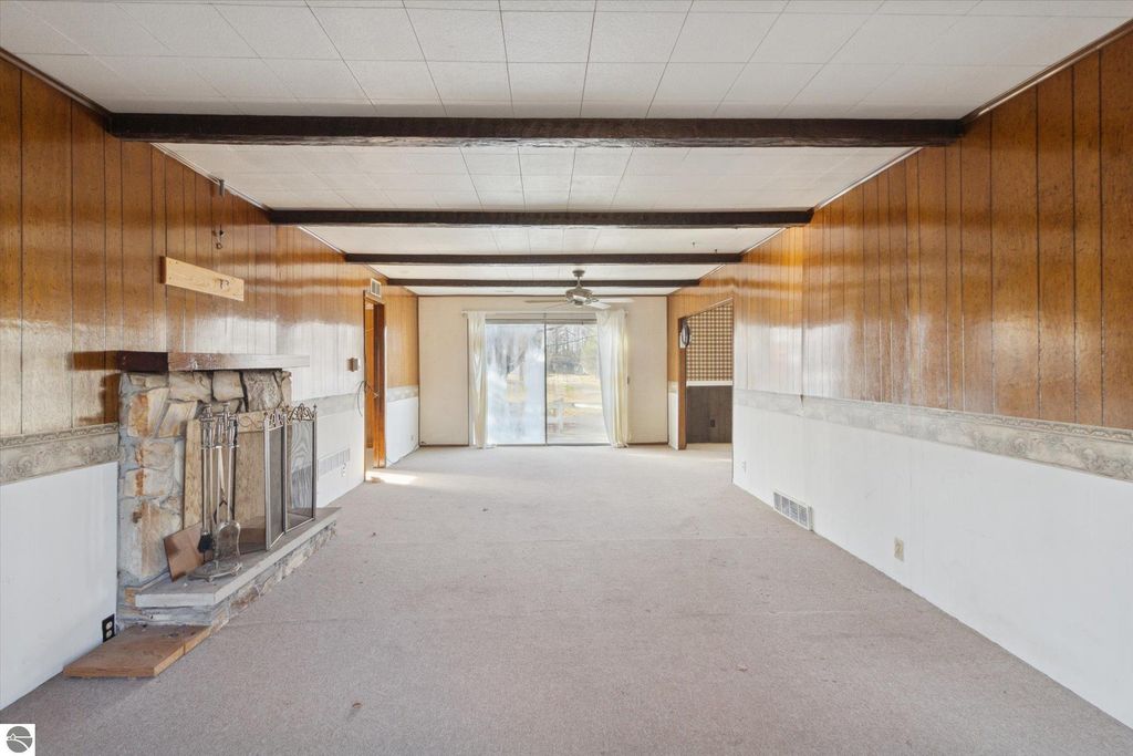 Image 11 of property listing at 6364 Joanne Street, Lake, MI 48632