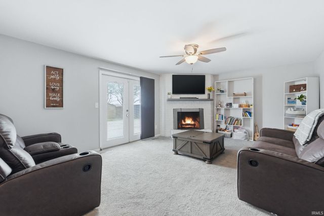 1404 Davidson Court, Auburn, IN 46706