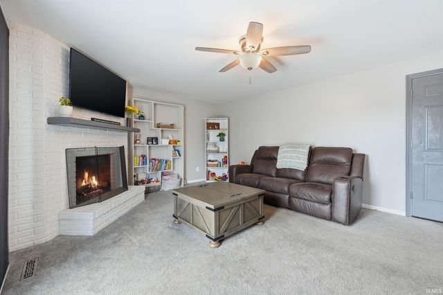 1404 Davidson Court, Auburn, IN 46706