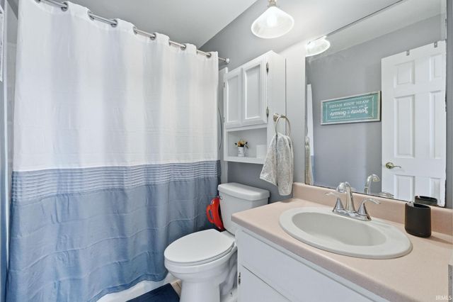 1404 Davidson Court, Auburn, IN 46706