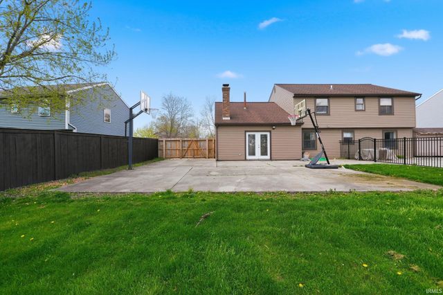 1404 Davidson Court, Auburn, IN 46706