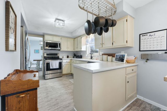 1404 Davidson Court, Auburn, IN 46706
