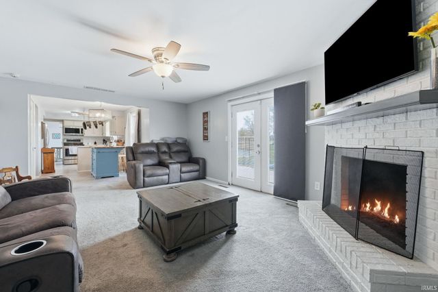1404 Davidson Court, Auburn, IN 46706