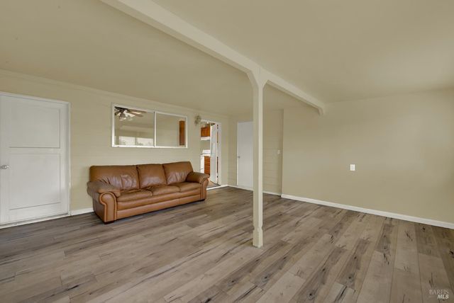 499 Apple Tree Ln, Fairfield, CA 94533