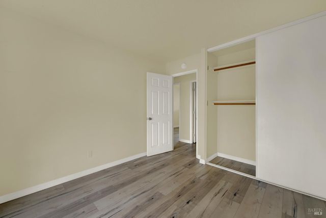 499 Apple Tree Ln, Fairfield, CA 94533