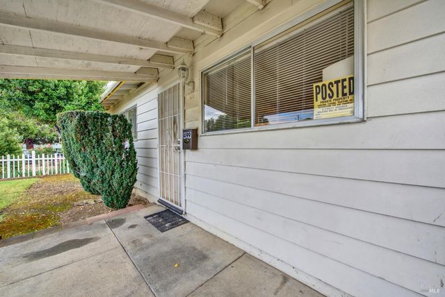 499 Apple Tree Ln, Fairfield, CA 94533