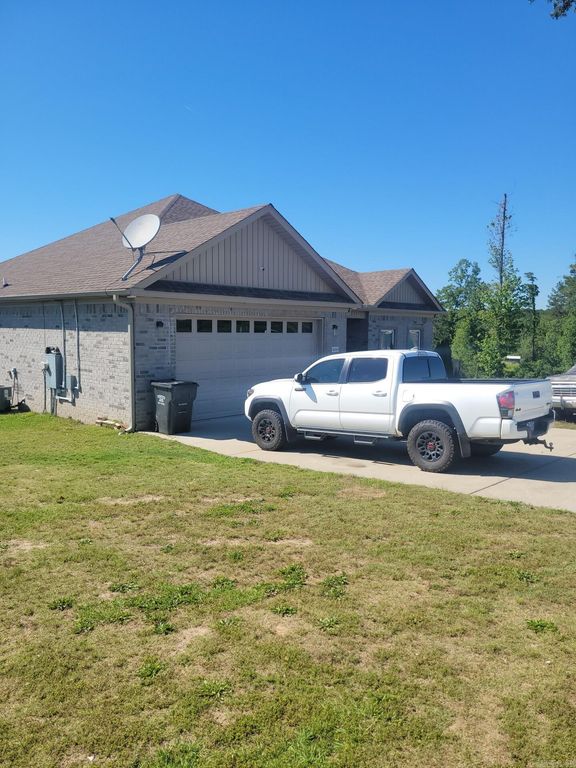 26543 S Sardis Road, Bauxite, AR 72011