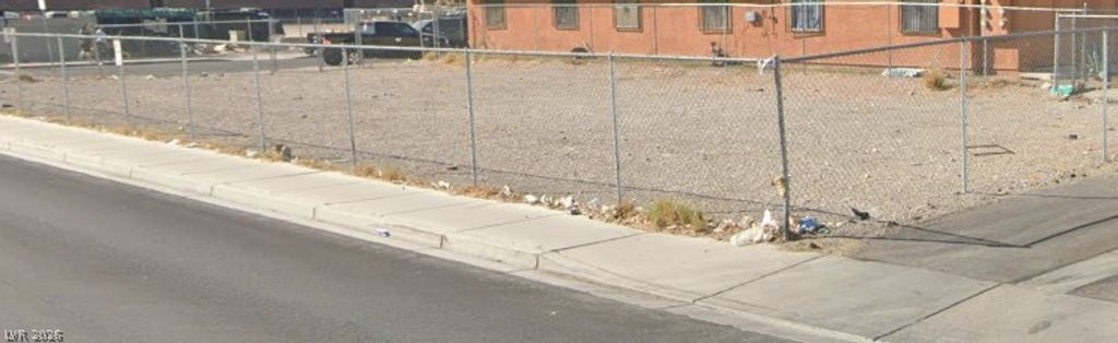 100 West Chicago Avenue, Las Vegas, NV 89102 — photo 2