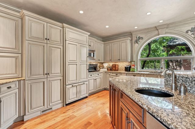 19400 W Maple St, Goddard, KS 67052