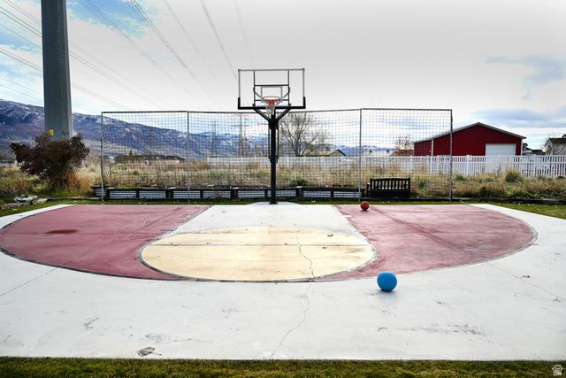 2058 COMANCHE WAY, Farmington, UT 84025