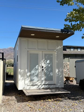 2058 COMANCHE WAY, Farmington, UT 84025