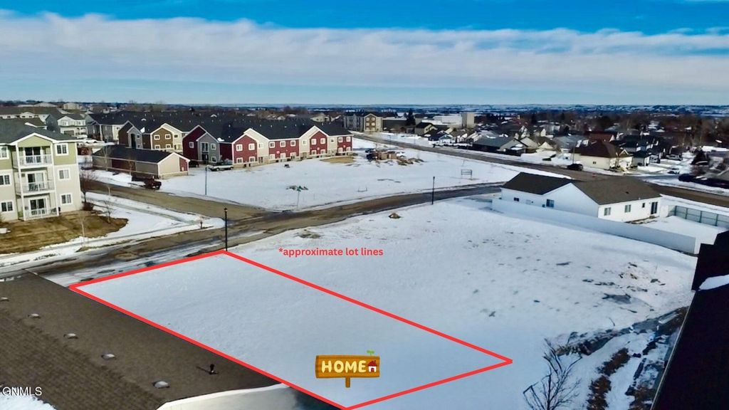 2405 24th Street W, Williston, ND 58801 photo 2