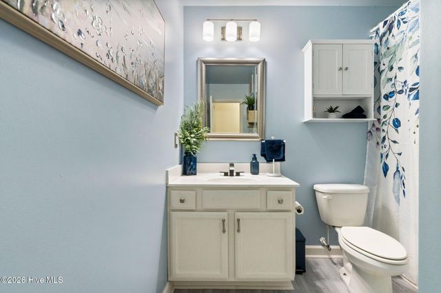 225 Lockwood Court, Hubert, NC 28539