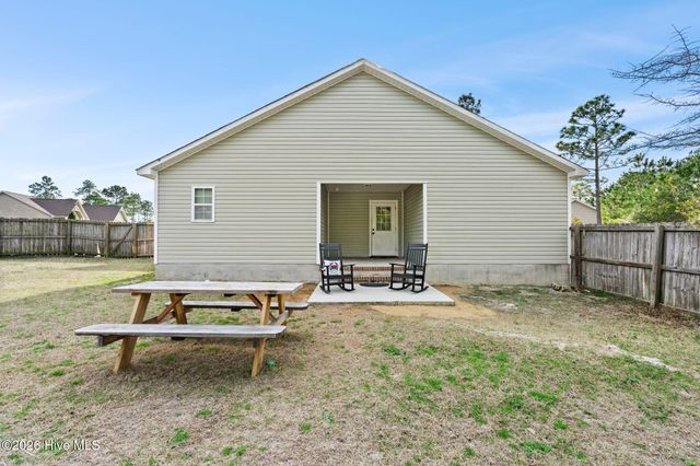 225 Lockwood Court, Hubert, NC 28539