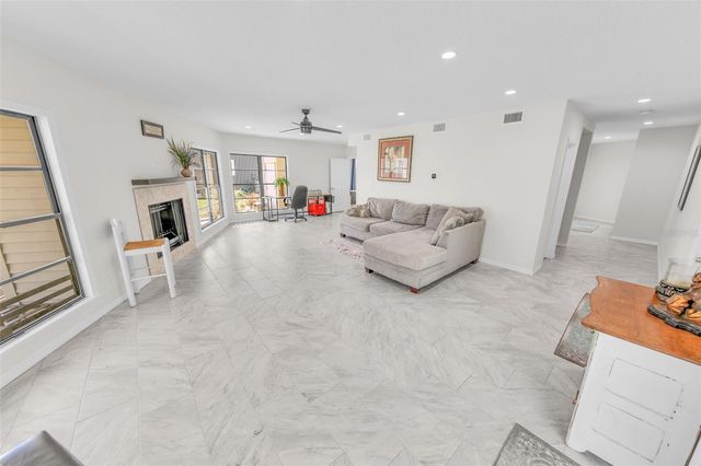 38 LAZY EIGHT DRIVE, Port Orange, FL 32128